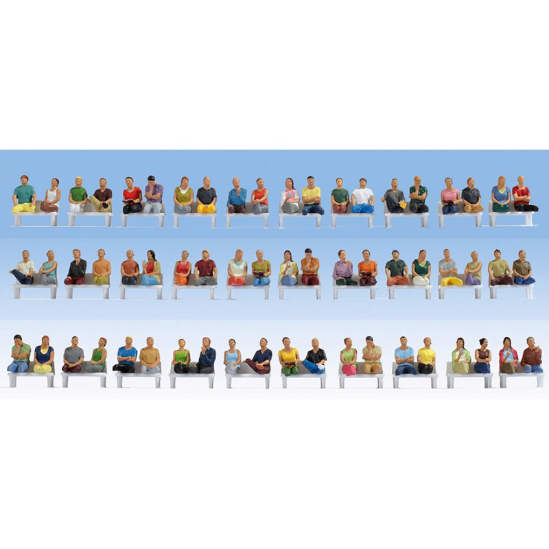 60 figure sedute. NOCH 16072