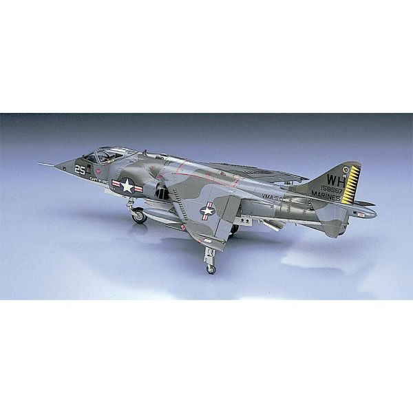 Hasegawa - 1/72 AV8A Harrier