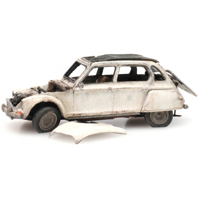 Citröen Dyane demolita. ARTITEC 487.601.05