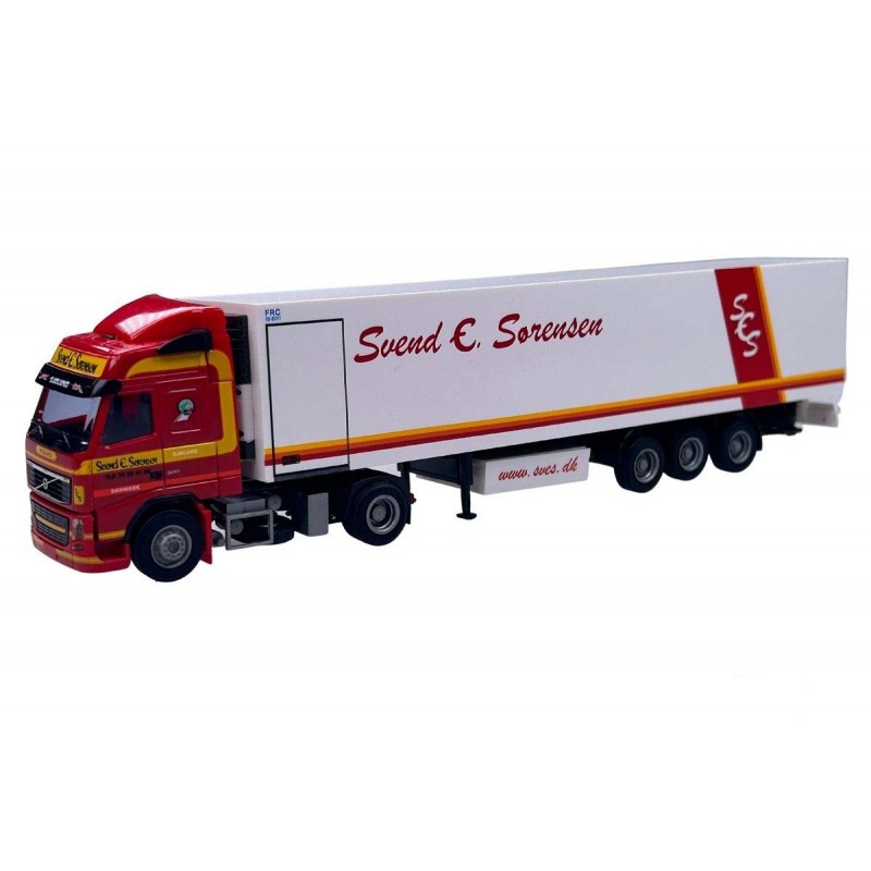 Volvo FH12 Globetrotter. AWM-Automodelle 76269