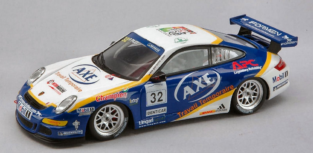 MODELLINO IN SCALA COMPATIBILE CON PORSCHE 997 GT 3 CUP N.32 2007 1:43 SPARK MODEL MX006