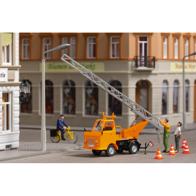 Multicar con scaletta. AUHAGEN 41656