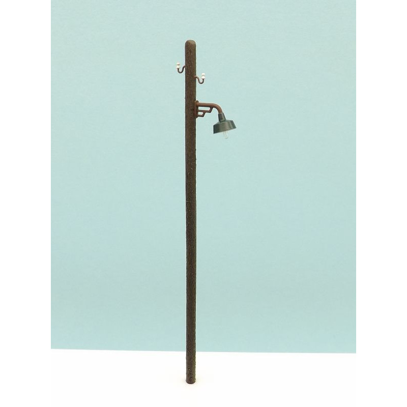 Palo in legno con luce e posa. KLUBA 2764